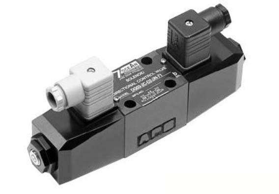 空氣能采暖中，電磁換向閥的工作原理以及作用